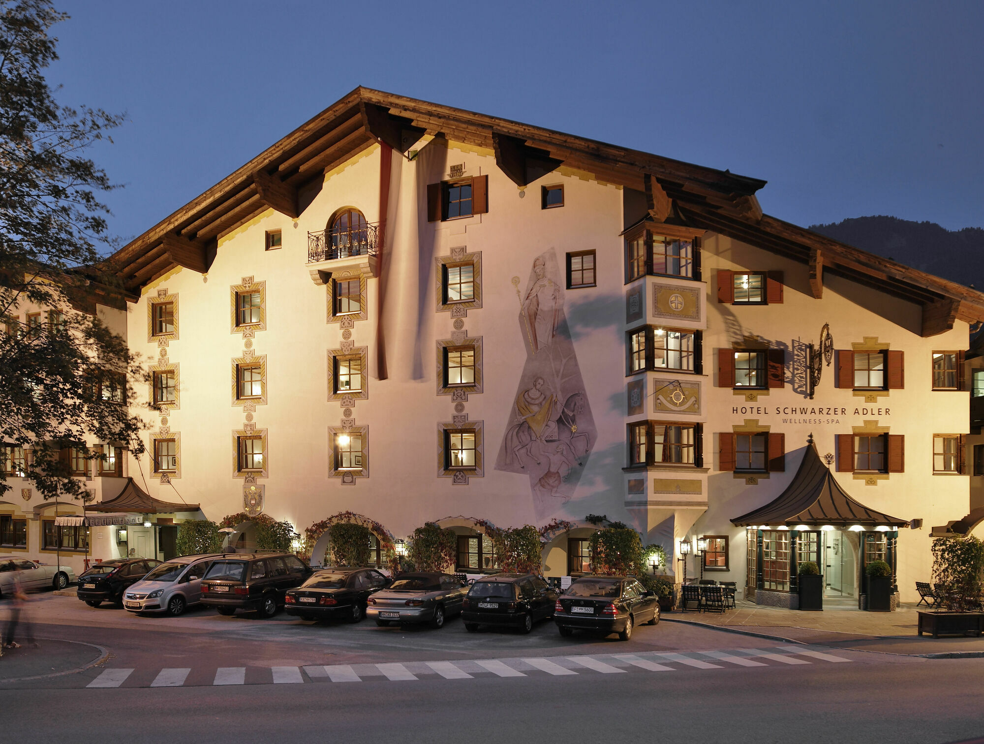 Hotel Schwarzer Adler - Sport & Spa Sankt Anton am Arlberg Exterior photo